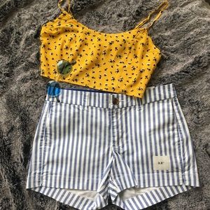 NWOT Forever 21 Floral Crop Top